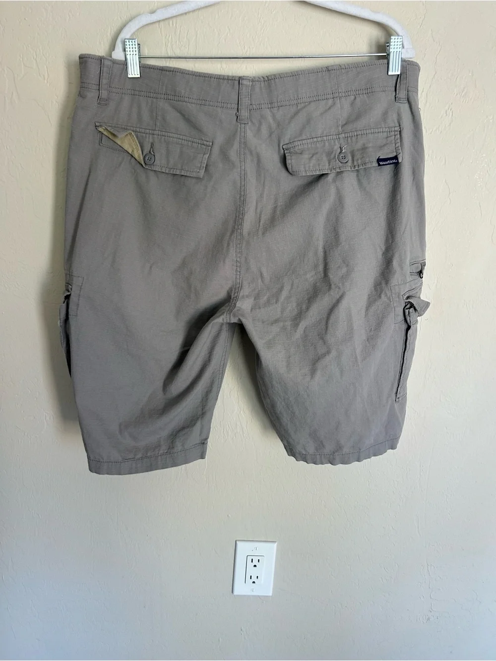 Wear First Mens Gray Khaki Cargo Pocket Cotton Blend Shorts Sz 40 (1762)